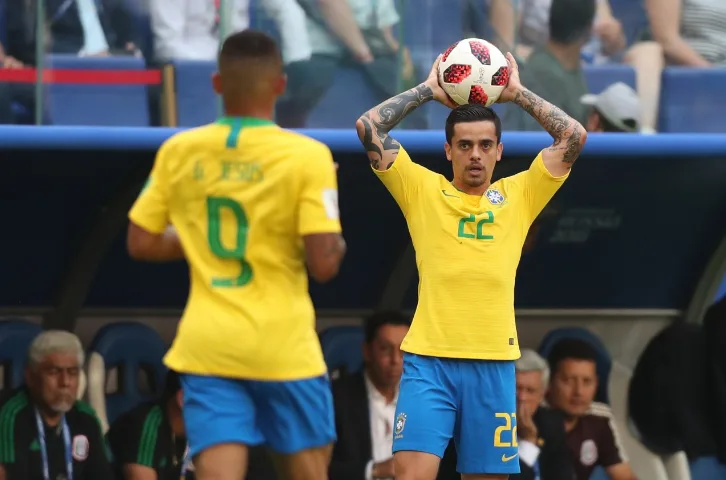 Com Fagner na equipe titular, Brasil enfrenta a Bélgica pelas quartas de final da Copa do Mundo