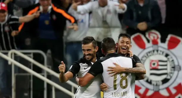 Corinthians e atacante chegam a acordo e acertam rescisão de contrato