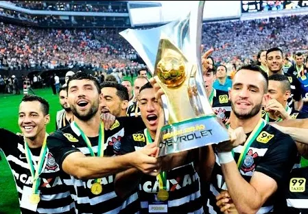 Você sabia? Em 2015, o Corinthians entrou para a história do Brasileirão