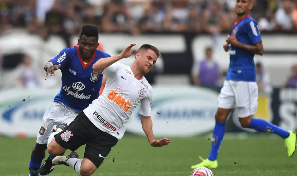 Ramiro defende Tiago Nunes e admite que pressão é maior no Corinthians