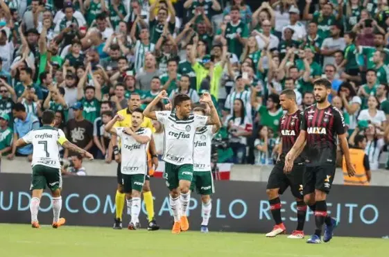 Palmeiras x Atlético-PR: informações, curiosidades e histórico do confronto