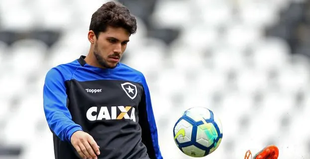 Atlético-MG tem apoio de banco para tirar Igor Rabello do Botafogo e vencer concorrência do Palmeiras