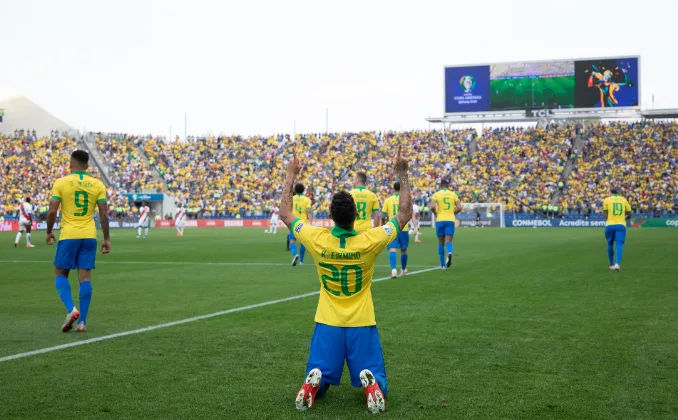 Na Arena Corinthians, Brasil goleava Peru pela Copa América um ano atrás