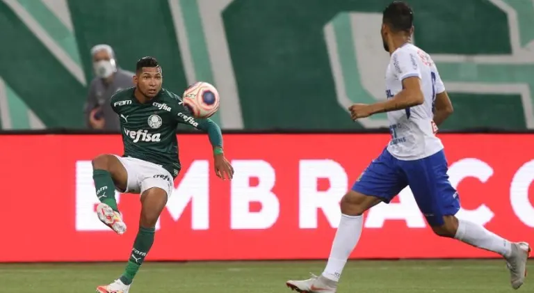 Pressão sobre Rony cresce; Luxa cobra Palmeiras com lista para vaga de Dudu