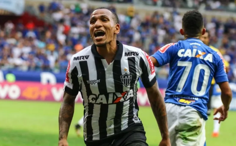 Corinthians negocia contratação de Otero, do Atlético-MG