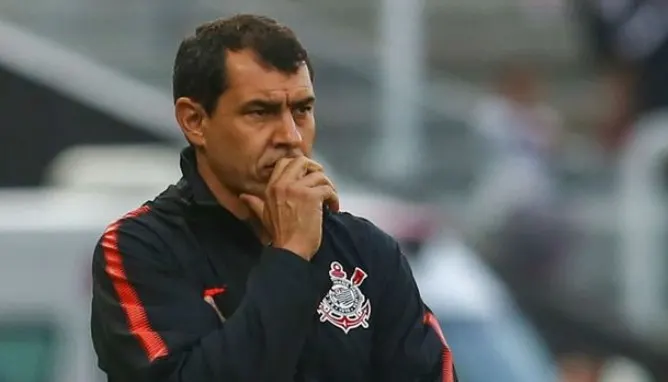 Carille ficou em dúvida sobre usar titulares do Corinthians contra o Ceará