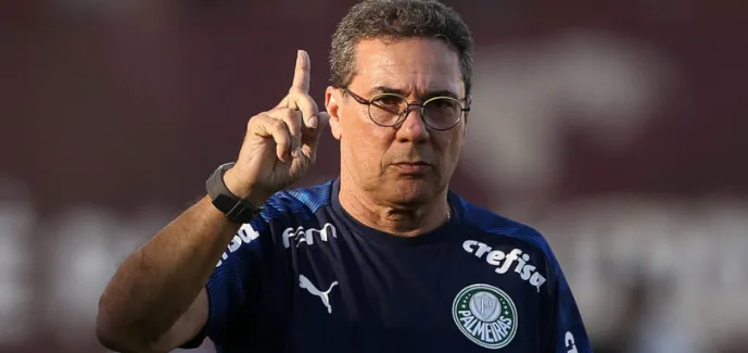 Juca Kfouri detona titularidade de Lucas Lima no Palmeiras e questiona Luxemburgo: “vou bater palmas por que ele corrigiu o time dele?”