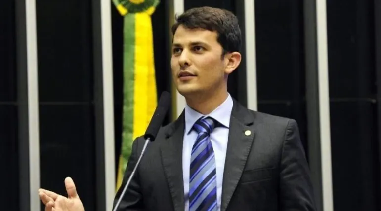 Deputado adia para setembro discussão sobre direitos de atletas em rescisão