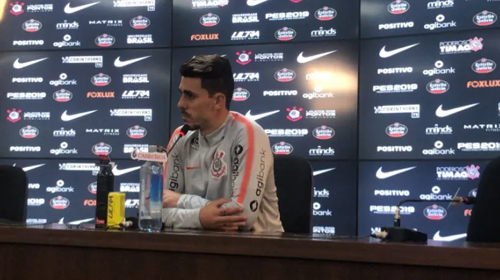 Danilo Avelar: “Estamos num momento em que não se pode pensar lá na frente, é jogo a jogo, dia por dia”