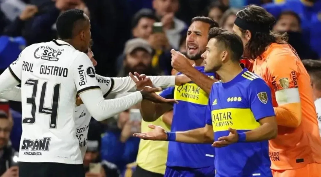 Torcedores reagem a mais um jogo entre Corinthians x Boca na Libertadores 22