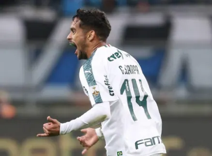 Fenerbahce prepara proposta para contratar Gustavo Scarpa, do Palmeiras