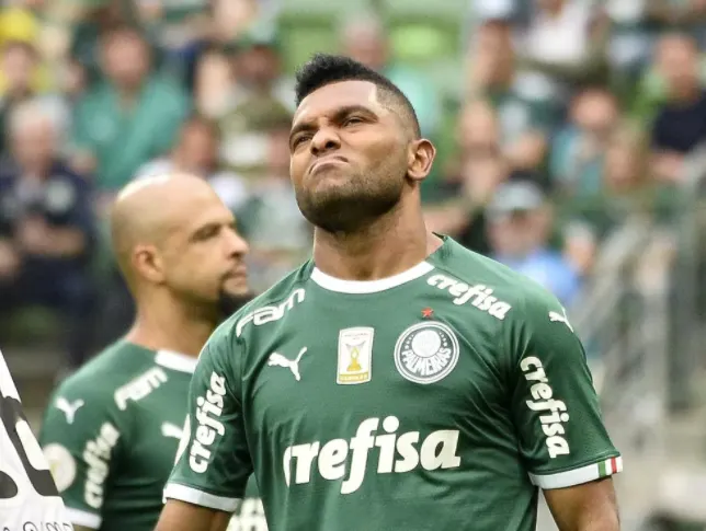 Vitor Hugo, Angulo, Borja, Palmeiras ainda terá de pagar contratações em 2021