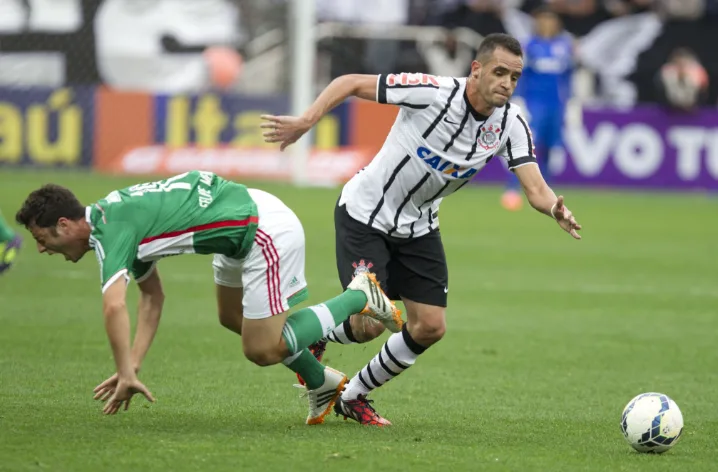 Há quatro anos, Timão vencia o Palmeiras no primeiro Derby da Arena Corinthians