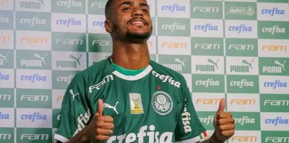 Reforço menos badalado, Felipe Pires larga na frente para ser titular