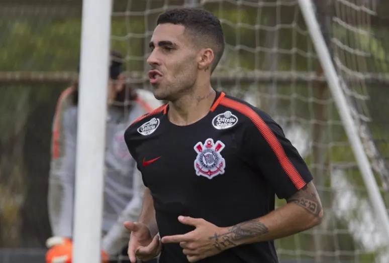 Gabriel exalta pausa para a Copa do Mundo e torce contra saídas no Corinthians