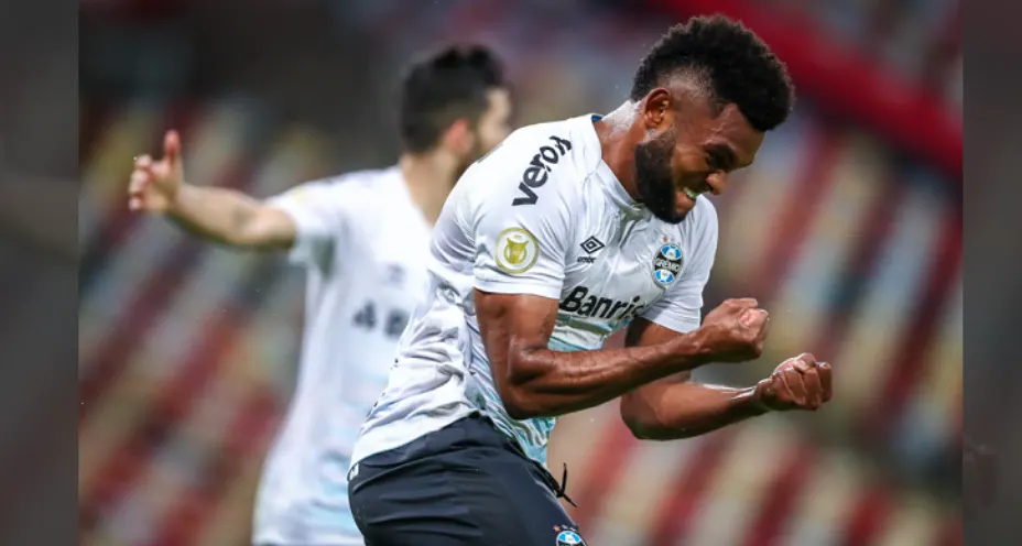 Diretor do Grêmio avalia possibilidade de compra antecipada de Borja; veja valores