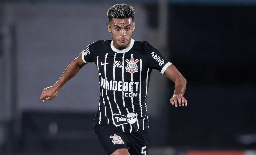 Fausto Vera reforça elenco do Corinthians após retorno ao clube em decisivo período