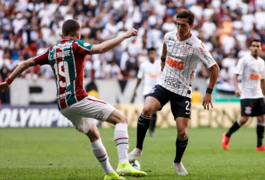 Corinthians encara o Fluminense fora de casa pela décima rodada do Brasileirão