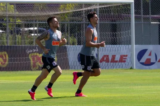 Retornos de Avelar e Ramiro podem ajudar Tiago Nunes no Corinthians após a paralisação