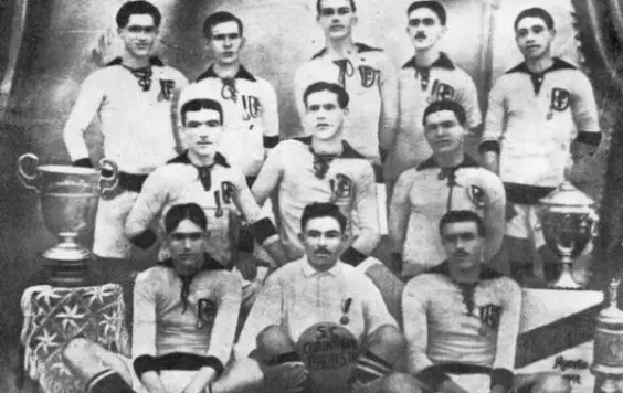 Você sabia? Primeiro título da história do Corinthians foi de maneira invicta e teve Neco como artilheiro