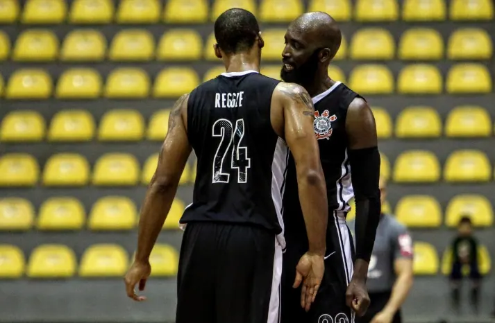 [Basquete] Na frente nos playoffs, Corinthians volta a enfrentar Macaé nesta quinta