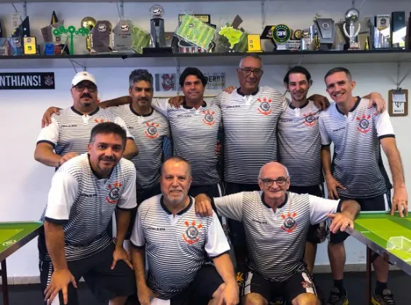 Futebol de Mesa do Corinthians garante duas vitórias no Campeonato Paulista da modalidade