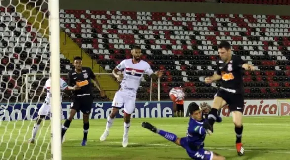 Confira os melhores momentos de Botafogo-SP 0X1 Corinthians