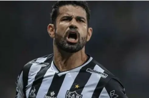 Diego Costa descarta defender time espanhol e não tem pressa para definir futuro