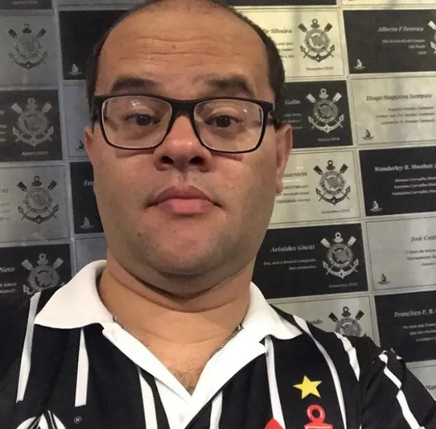 Torcedor explica sua paixão pelo Corinthians e o motivo de pagar o Fiel Torcedor até 2027