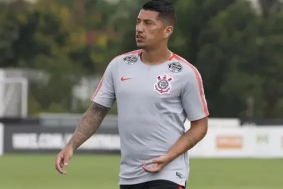 [ENQUETE] Para você o Corinthians deve renovar o contrato de Ralf?