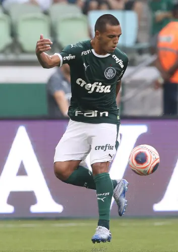 Inspirado por “fenômeno” Gabriel Jesus, Menino projeta títulos no Palmeiras