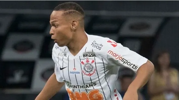 Janderson comemora estreia pelo Corinthians: 'Sonho realizado'