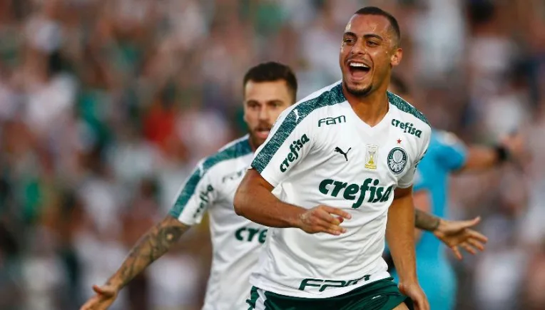 Palmeiras tem lucro de R$ 7,6 milhões com Arthur Cabral e pode receber mais