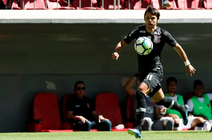 Romero se anima com nova função no Corinthians 