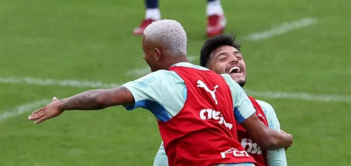 Gabriel Menino celebra 'cabeça no lugar e metas cumpridas' no Palmeiras