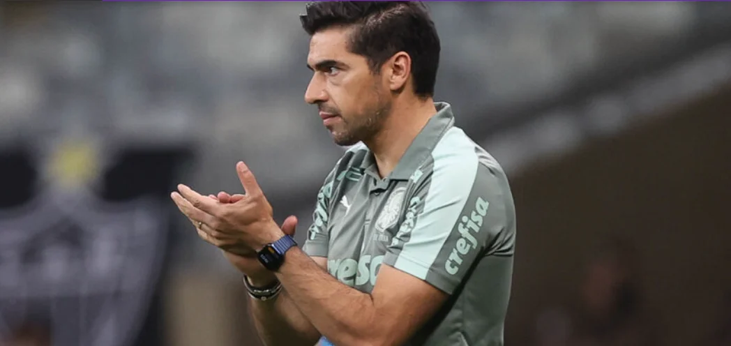 Jogar a toalha? Abel Ferreira fala sobre briga por títulos e cita riscos do Palmeiras em 2021