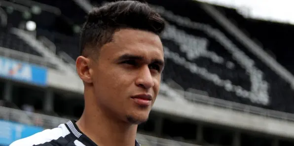 Palmeiras empresta Erik ao Botafogo até o fim de 2019