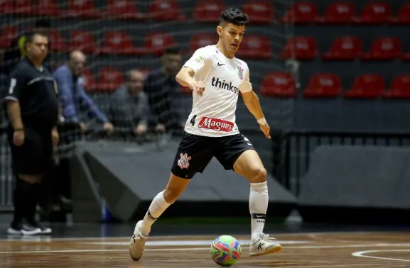 Corinthians enfrenta Real Madruga por vaga na Taça Brasil de Futsal