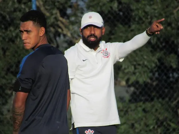 Dyego Coelho será auxiliar de Loss no Corinthians após final da Copa do Brasil sub-20