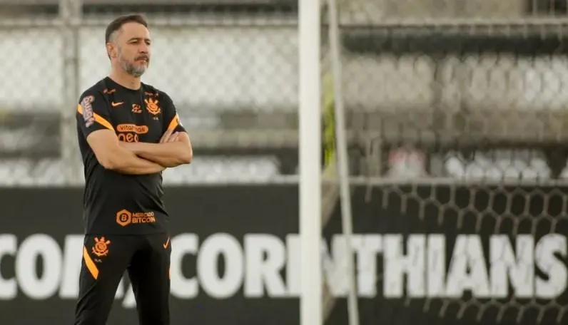 Corinthians fecha rodada de olho na luta pela Libertadores