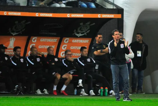 Com Loss no comando, Corinthians não tinha uma sequência negativa com troca de técnico desde a saída relâmpago de Júnior