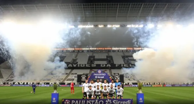 Protocolo de saúde e falatório em campo: a final sem público na Arena Corinthians