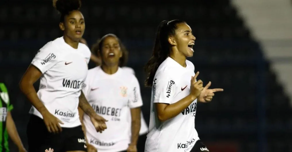 Corinthians x Internacional: prováveis escalações e transmissão do jogo do Brasileiro Feminino.