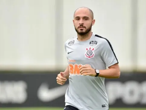 Após São Paulo e Palmeiras, Régis fala do Timão: 'Não dá para explicar'