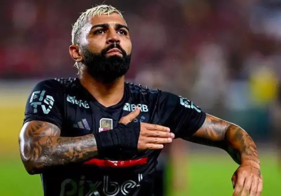 Flamengo pede R$ 27 milhões para liberar Gabigol ao Palmeiras 