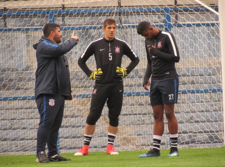 Sub-20 faz último treino antes do duelo contra Atlético-GO pelo Brasileirão da categoria