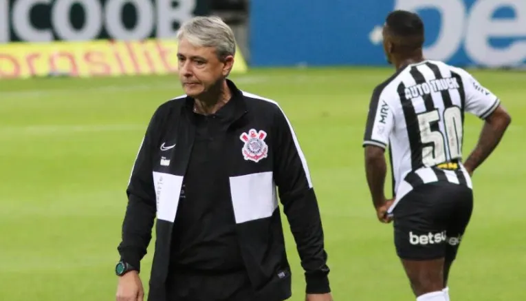 Defesa do Corinthians desanda após vice paulista e é a pior desde 2012