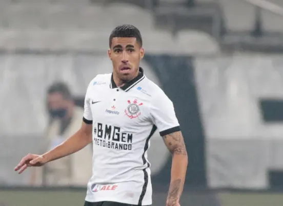 Gabriel diz que Corinthians “mandou no primeiro tempo”; Avelar admite dificuldades