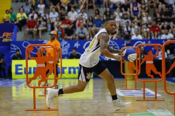 Jogadores do Timão marcam presença no Jogo das Estrelas do NBB