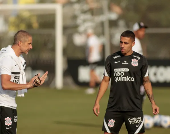 Gabriel revela orientações de Sylvinho e fala em autoavaliação: 